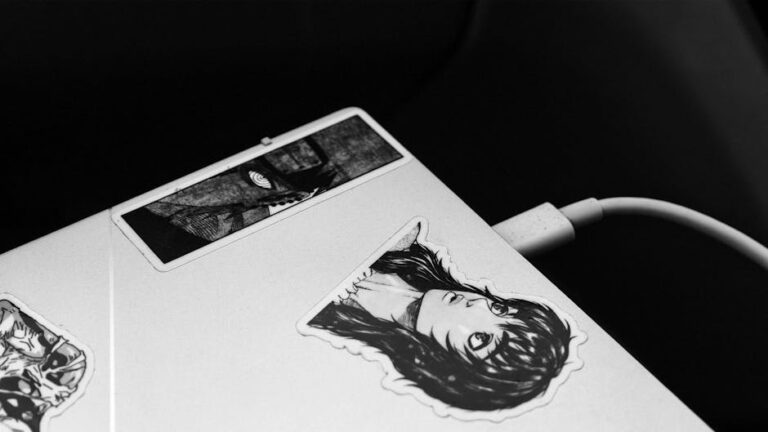 Laptops-PCs-1764144148946