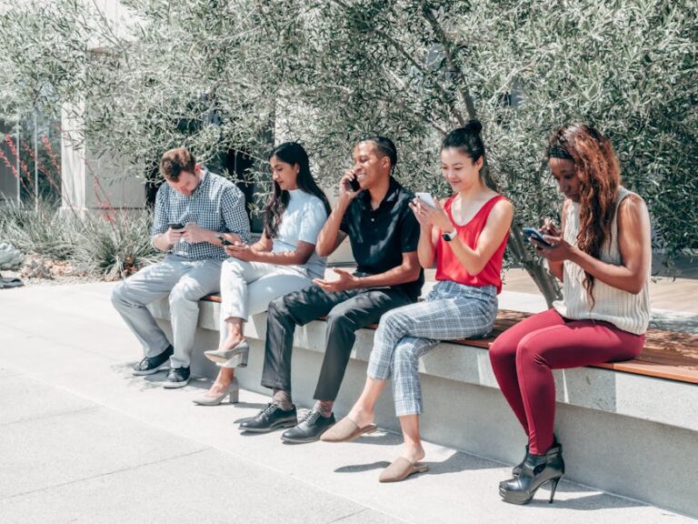 Smartphones-1764950472584