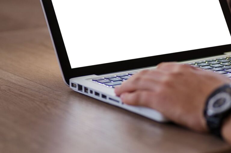 laptops-pcs-1782548267758