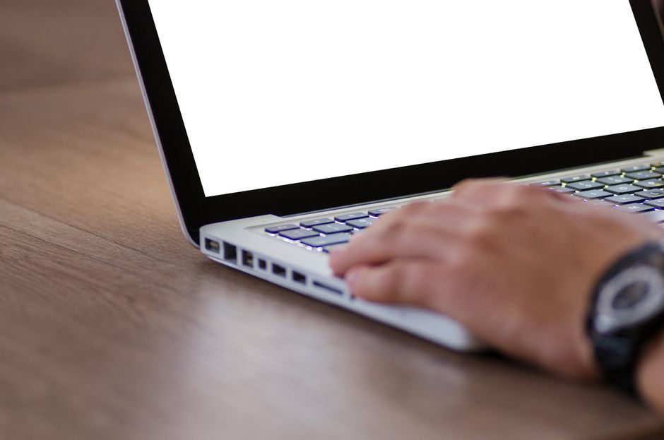 laptops-pcs-1782548267758
